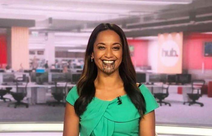 nz newsreader moko kauae tattooed on lips and lower jaw.