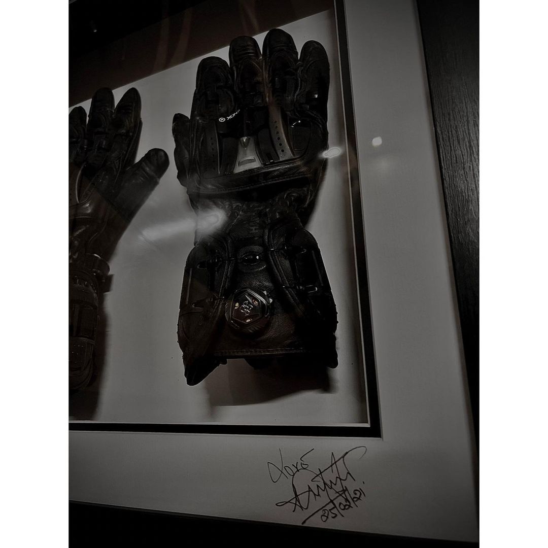 Actor Ajith's autographed glove was auctioned off by a fan