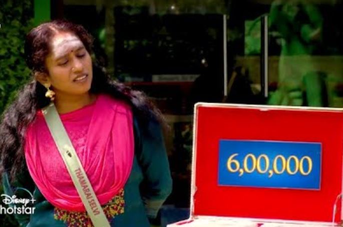 niroop asks thamarai to take biggboss money box offer her reply
