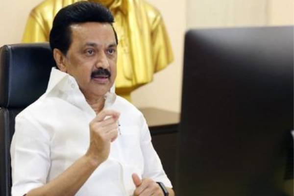 woman request CM MK Stalin to solve her family issue