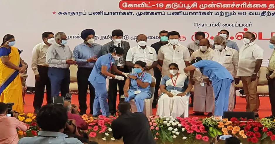 MK Stalin take covid vaccine booster dose in Chennai
