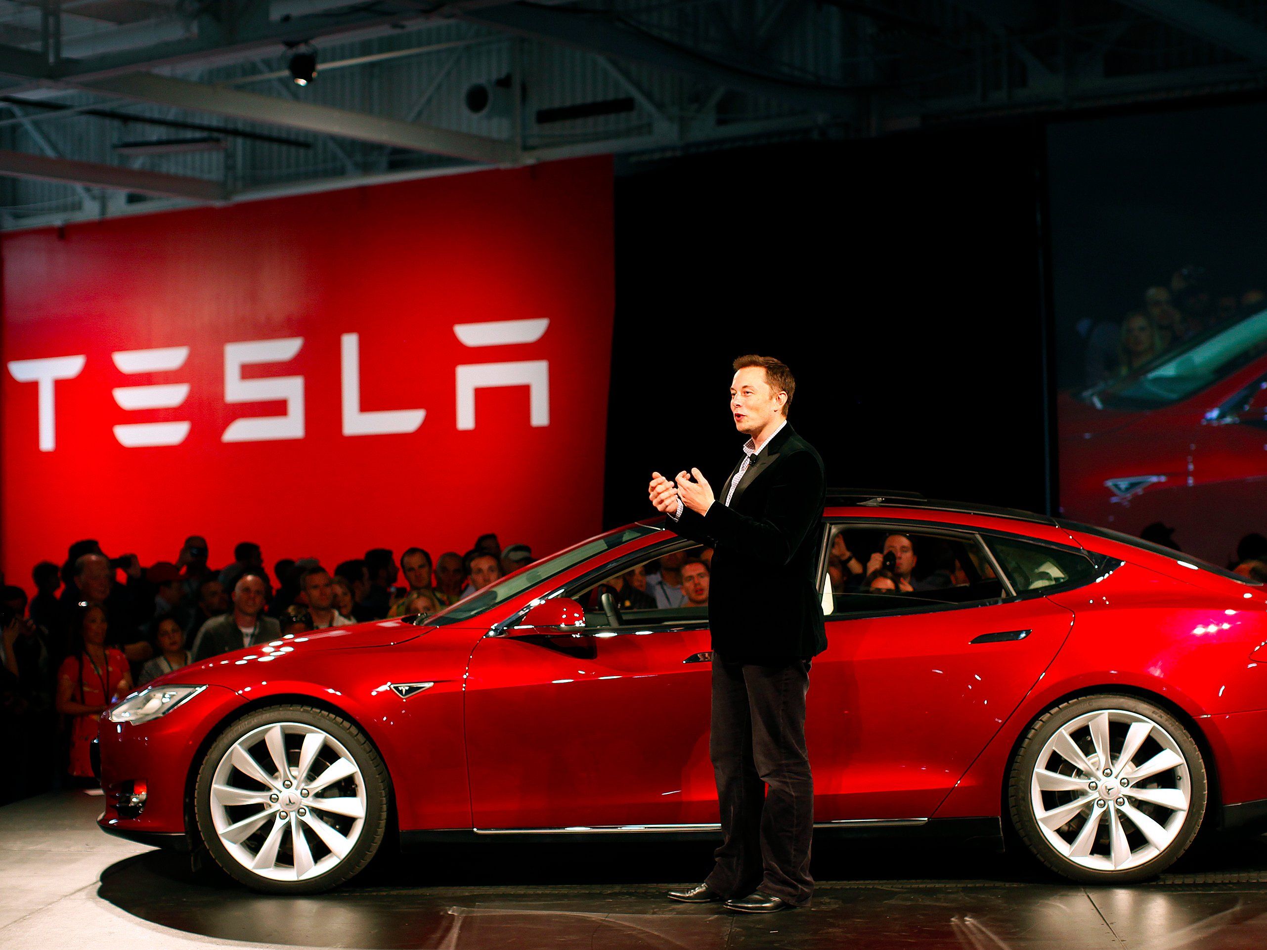 Elon Musk says conflict with sale of Tesla cars in India