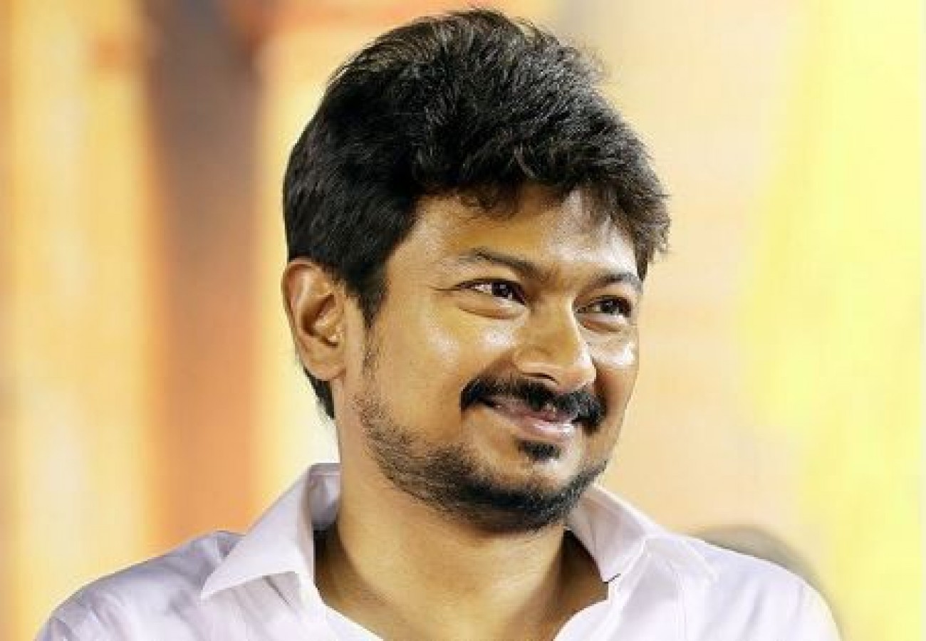 udhayanidhi stalin gets angry over the questions from reporters