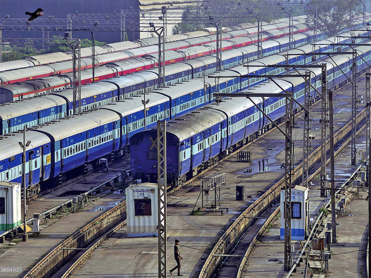 indian Railway 35,000 trains will be canceled last 9 month