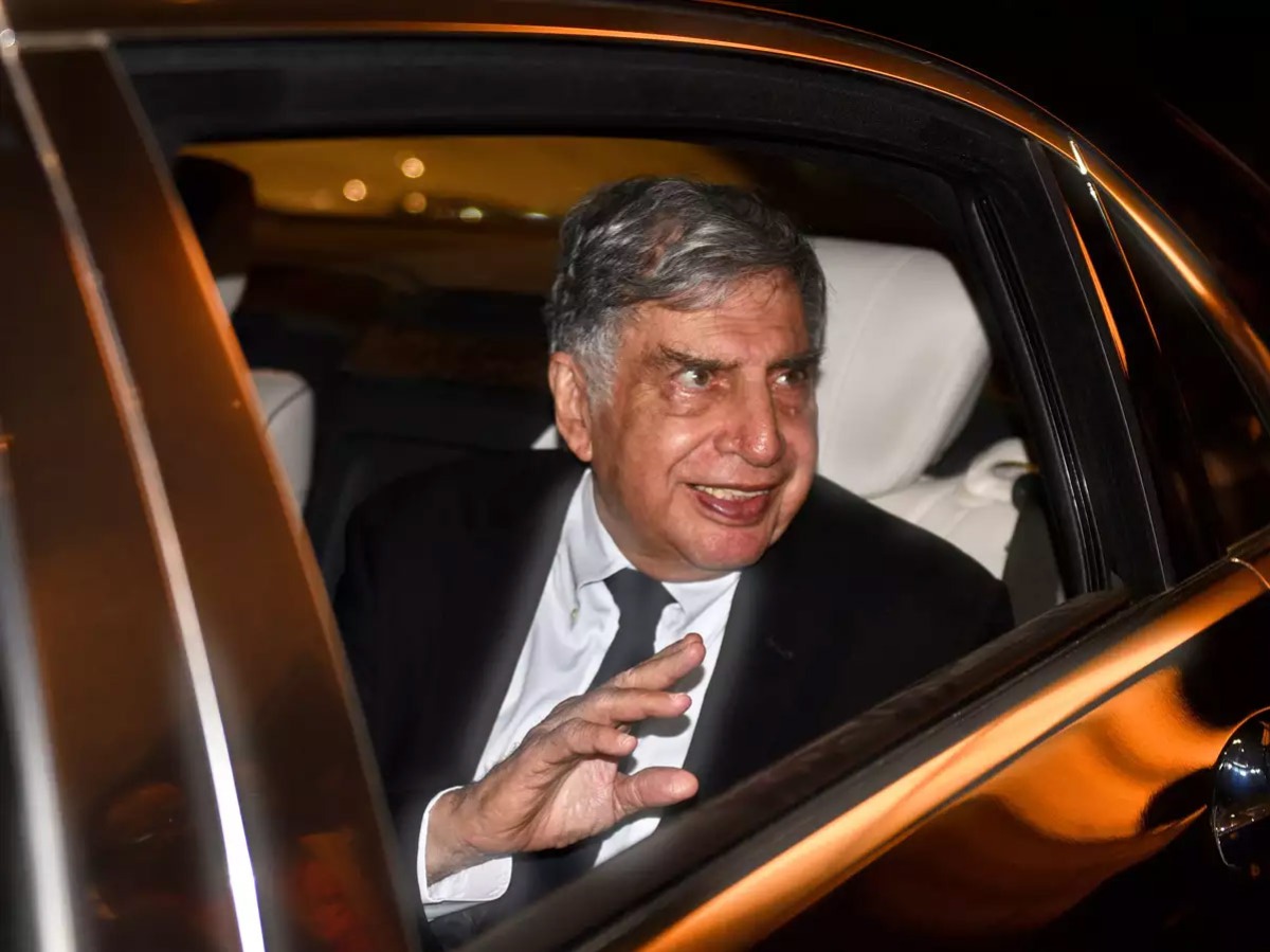 Ratan Tata takes a street dog with him to office meetings
