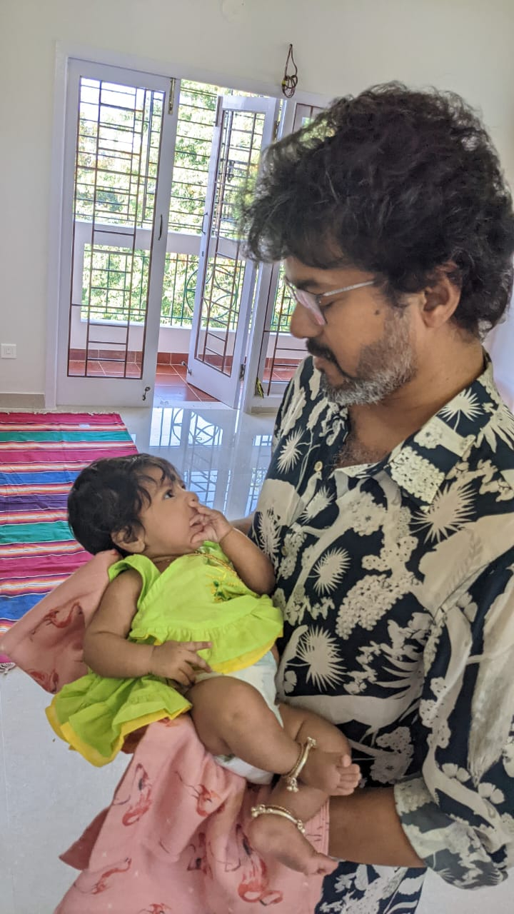 Thalapathy vijay with baby cute photo viral விஜய் Beast