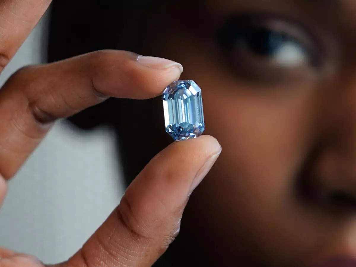 Very rare blue diamond comes to Auction very soon 