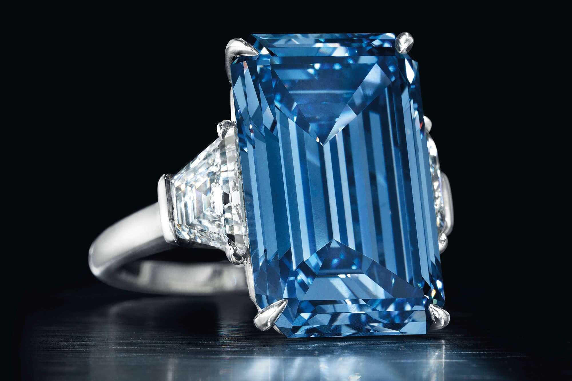 Very rare blue diamond comes to Auction very soon 