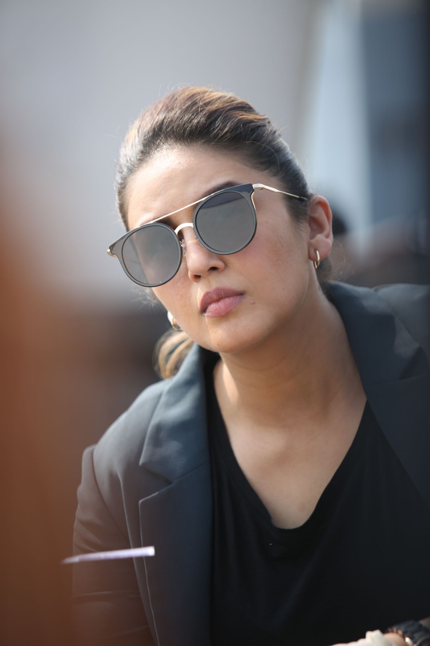 Huma Qureshi shares Power of Valimai FDFS video; calls it insane; viral; Ajith Kumar, Boney Kapoor, H Vinoth