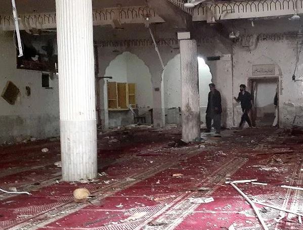 pakistan peshawar mosque blast many people injured