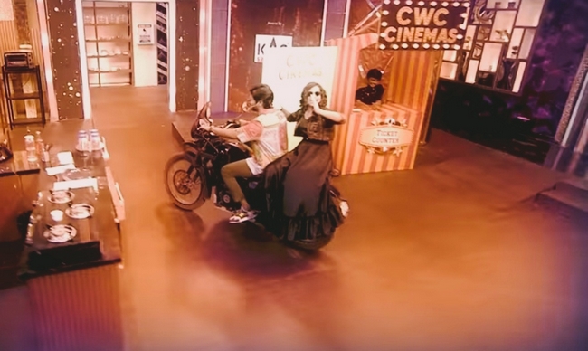 Actor dulquear salmon in cook with comali set