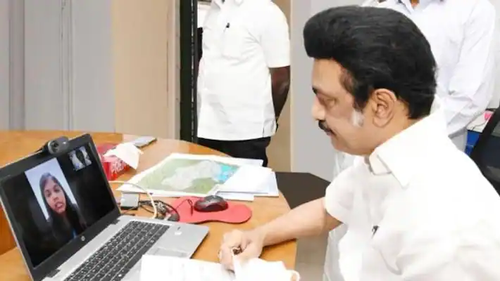 TN CM Stalin spoke to Avadi School Students via Video Call