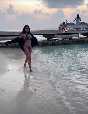 divyabharathi new bikini video in maldives viral among fans