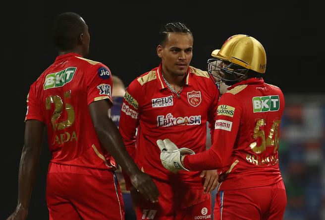 Russell takes Kolkata win by six wickets against Punjab