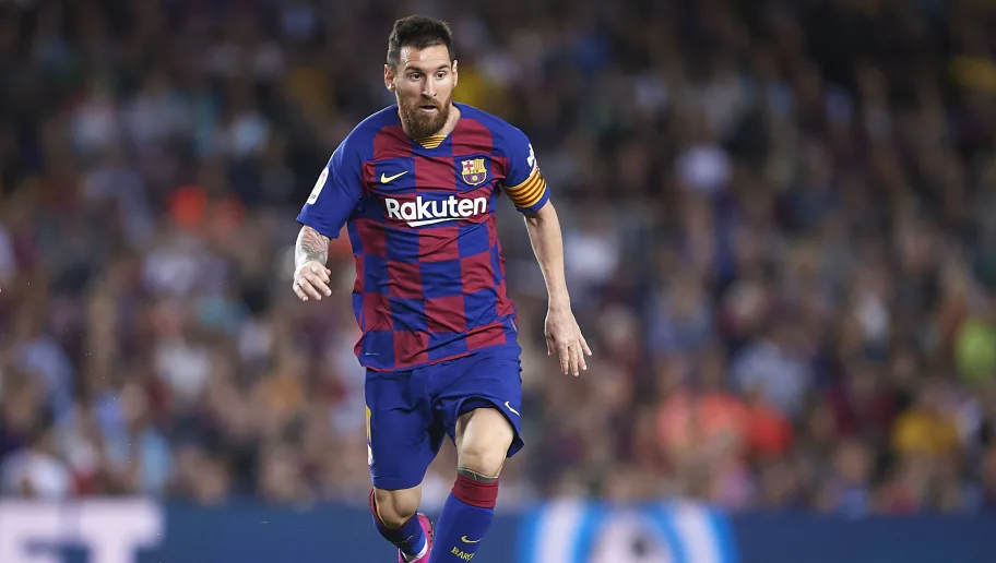 Fan Forcibly Grabs Lionel Messi To Take Selfie 