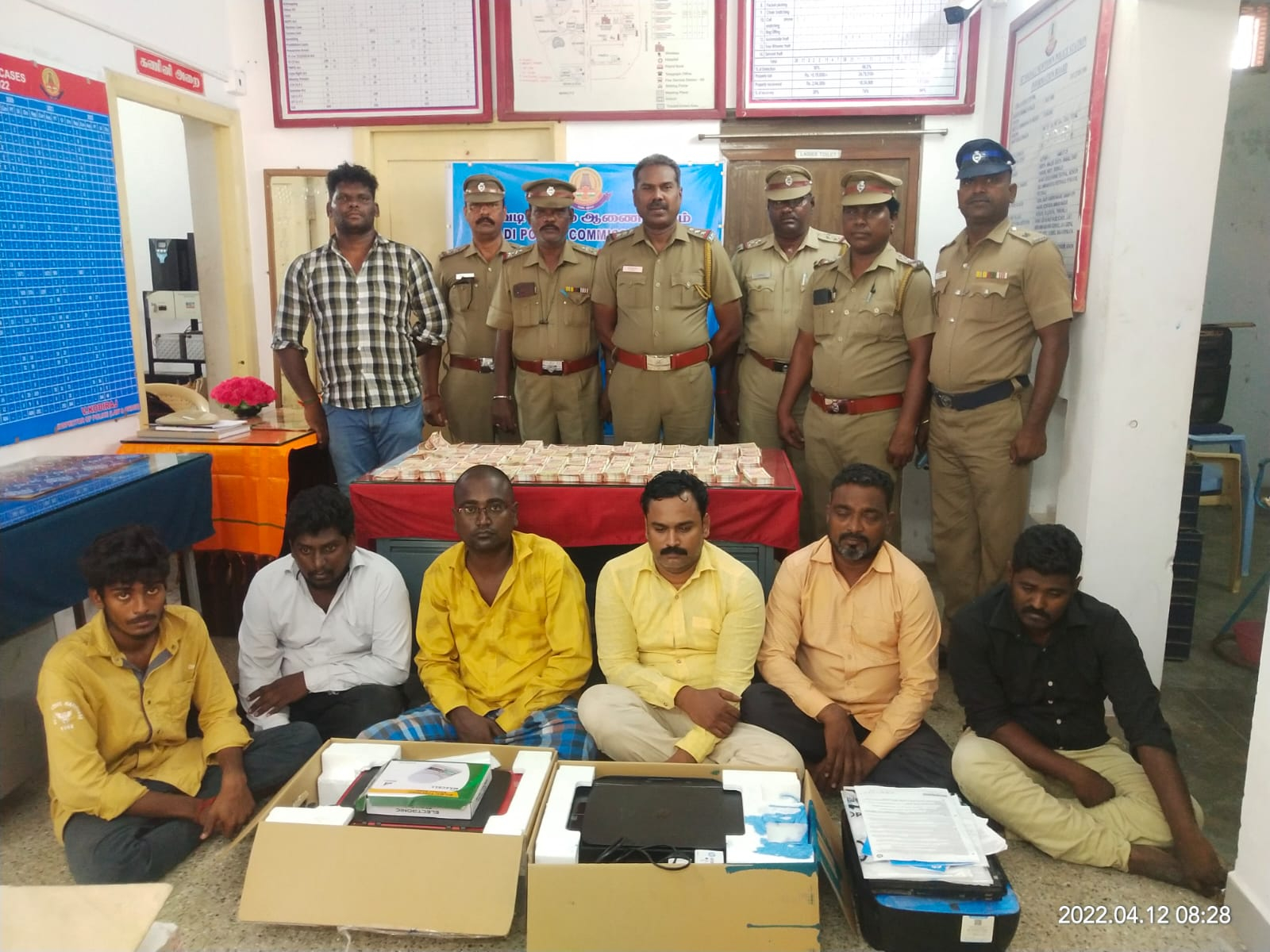 Chennai Police arrest 6 member gang in Counterfeit Currency Case