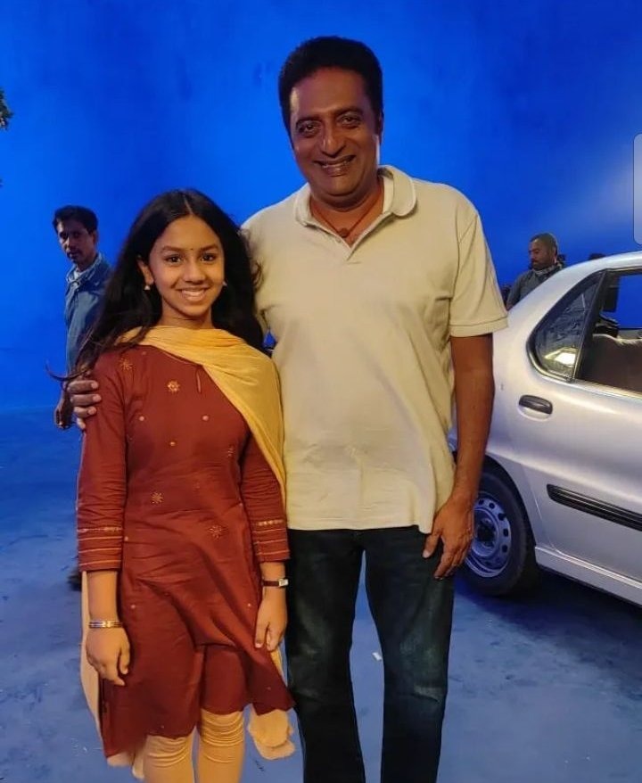 Dhanush Thiruchitrambalam Movie BTS Images goes Viral 