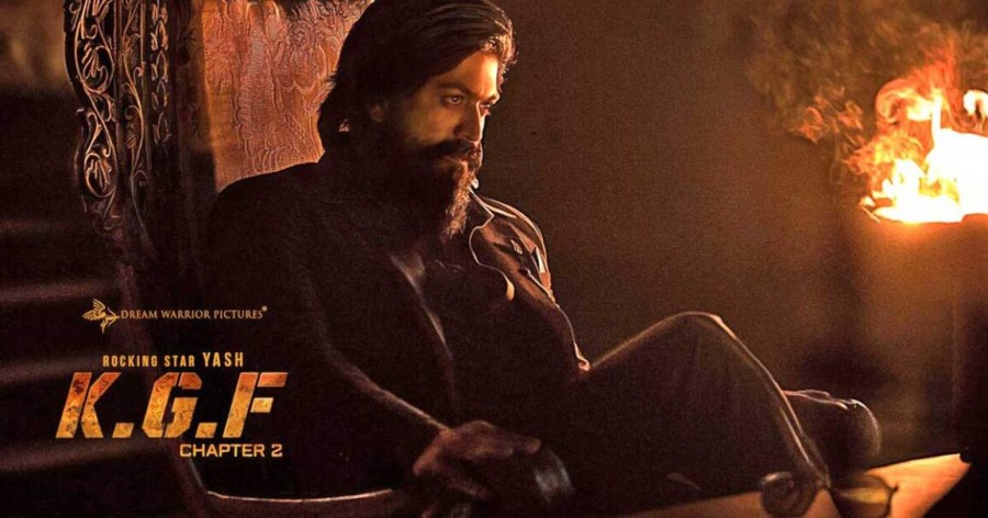 Raveena Tandon shares clip people throwing coins in theater KGF2