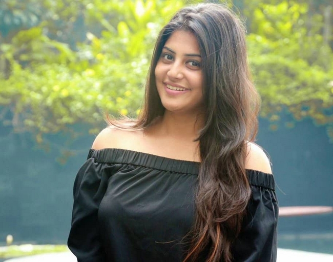 Actress manjima mohan shared a jolly video in instagram 