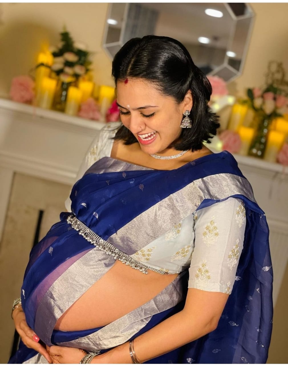 Actress Ishwarya Prabhakar Semma Dance with Baby Bump again