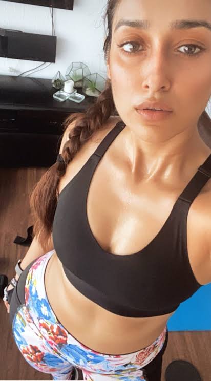 Ileana D Cruz Latest Gym Work Out Images goes Viral