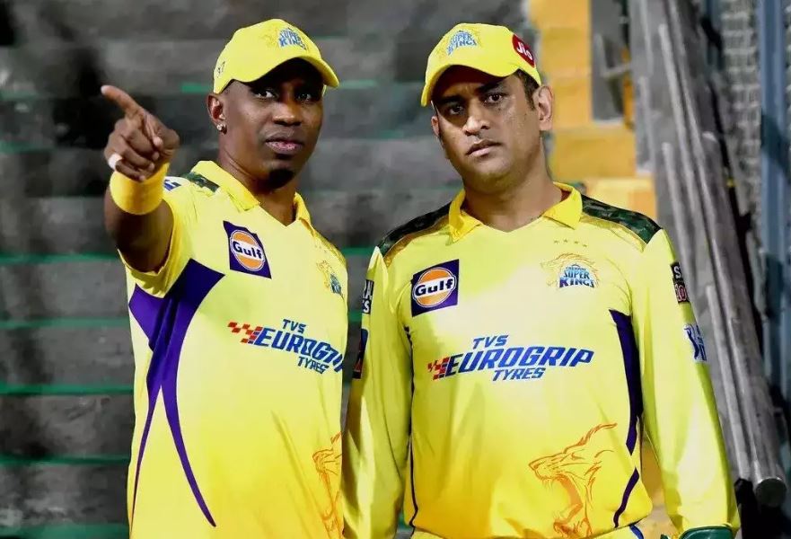 well done old mans says ms dhoni about bravo fielding 