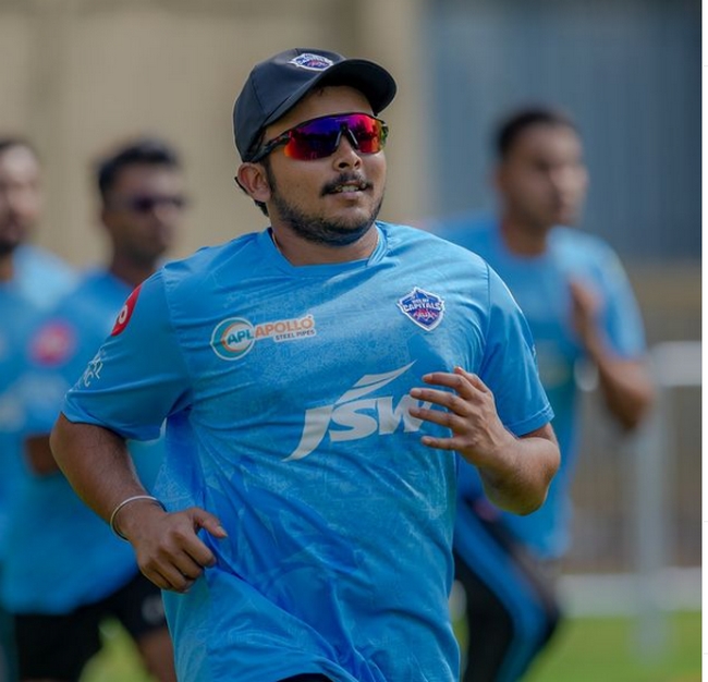 Prithvi shaw discharged from hospital and joined with team