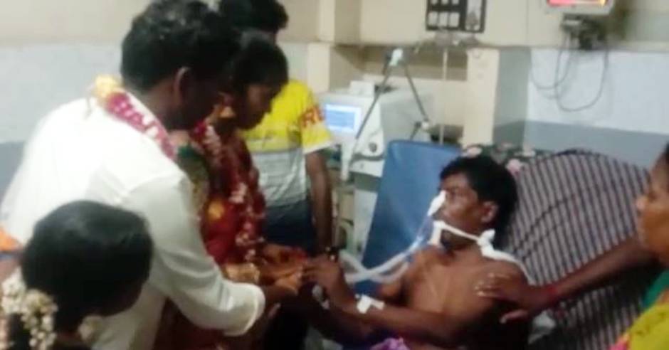 Groom visit his ill father in hospital after marriage