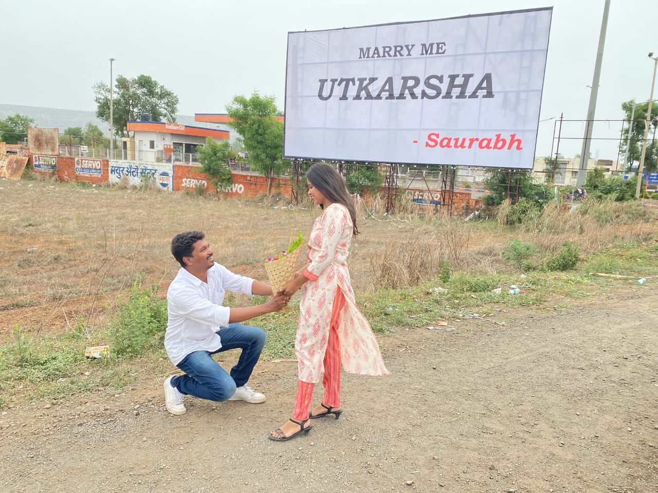 Youth proposes girl for marriage in different ways goes viral