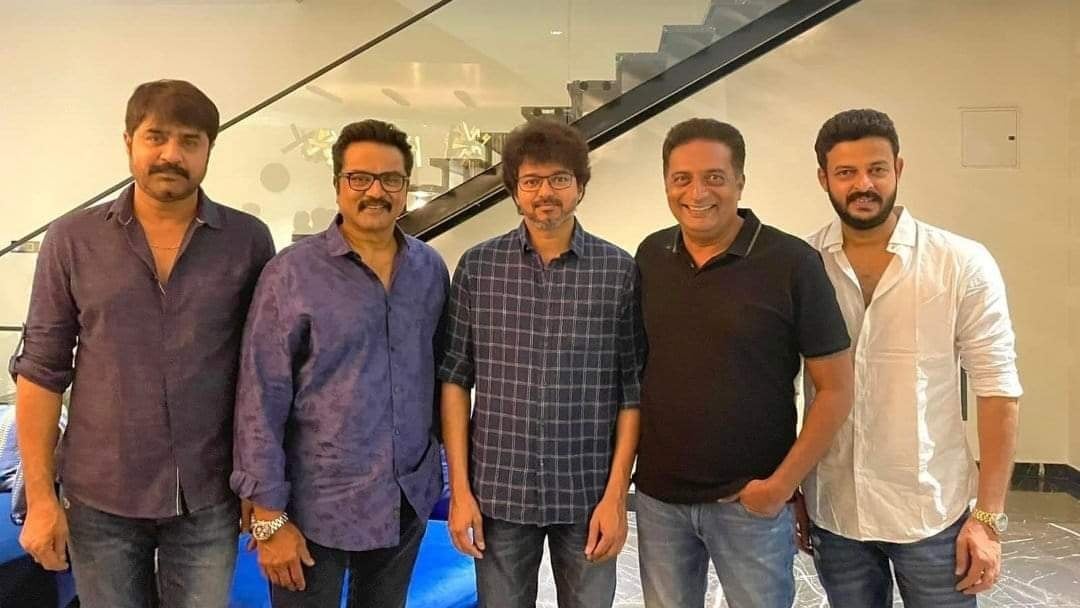 Actor vijay completed Thalapathy 66 hyderabad schedule
