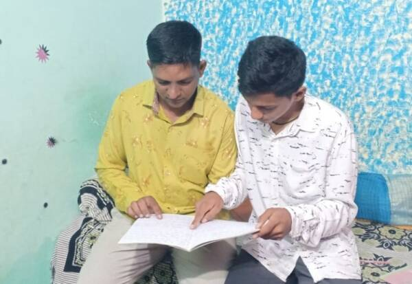 After 28 years father clears Class X exam with the help of son