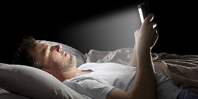 Sleeping with lights on Can make you diabetic obese says Researchers