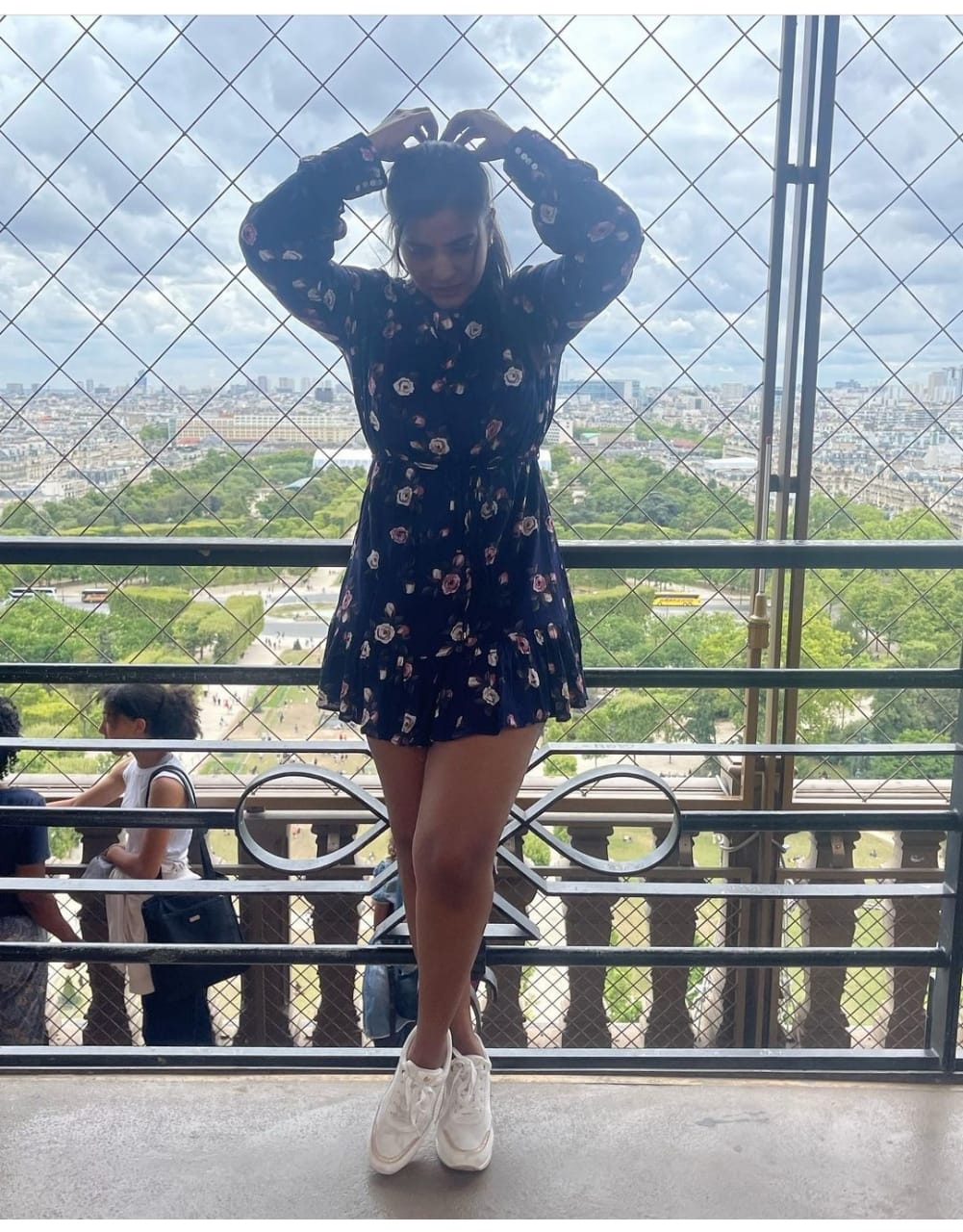 Aishwarya Rajesh France Paris Eiffel Tower Photos