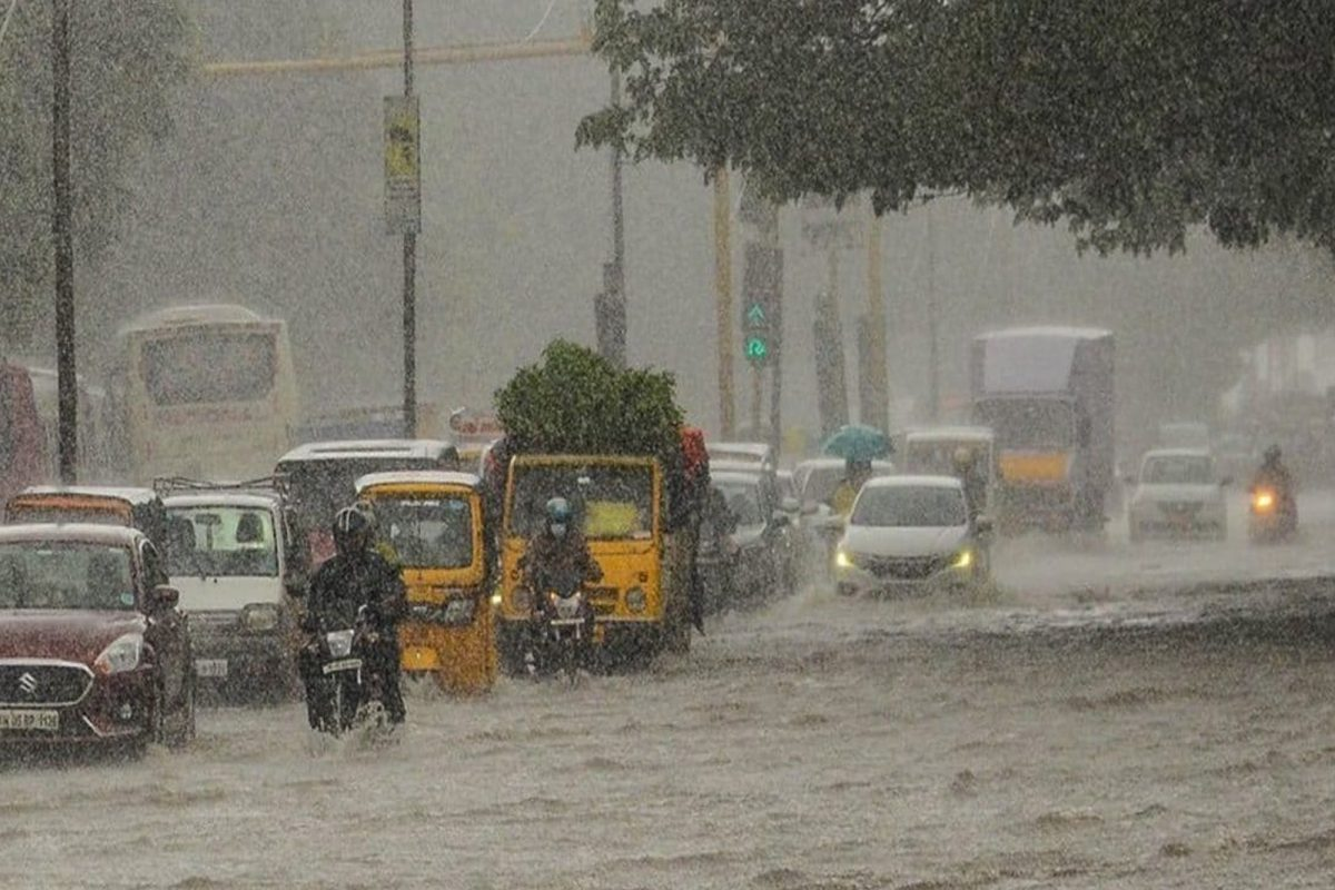 Due to heavy rain Red alert issued for 5 districts in Tamilnadu today