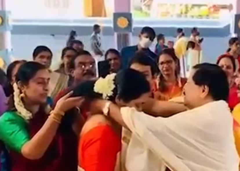 daughter arrange to remarriage for her mother in the age of 59