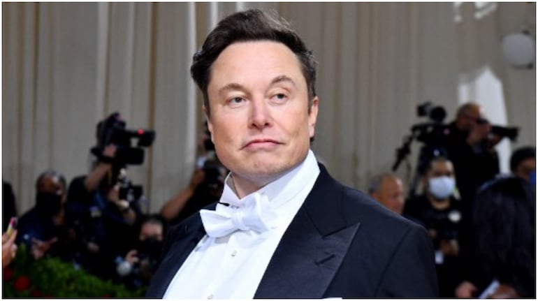 Elon Musk reply on maye musk said about sleeping in garage