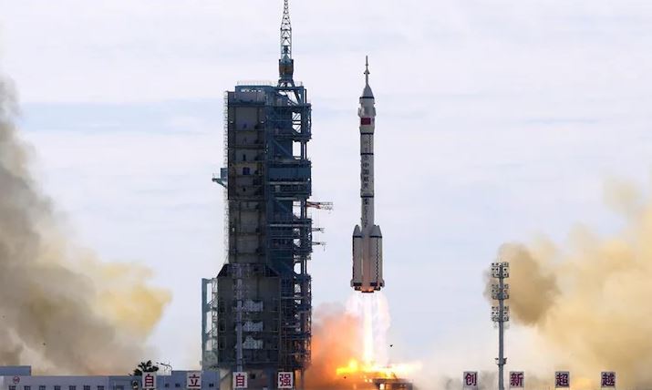 China is expected to begin tourism flights to space by 2025