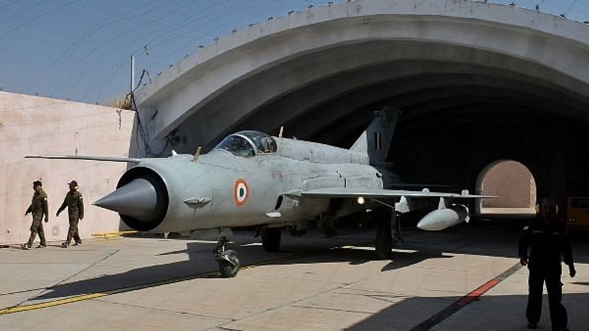 IAF set to retire Abhinandan Varthaman MiG 21 squadron