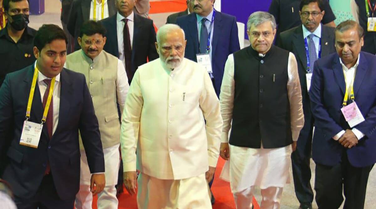 delhi prime minister modi launches 5g services in india 