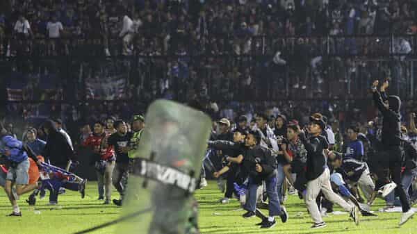 Indonesia stampede at football match after the results