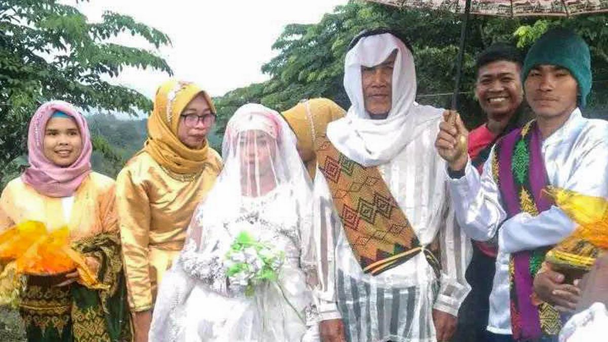 Retired farmer marries teenage bride 60 years younger than him
