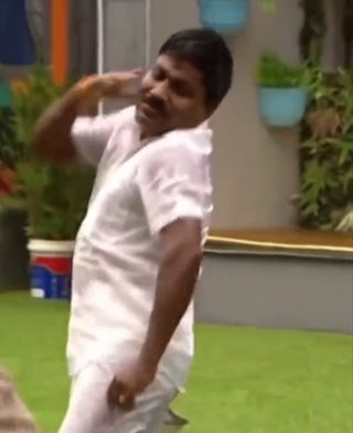 Biggboss 6 GP Muthu dance movements for aasaya kathula song