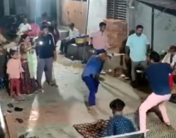 gujarat man passed away while dancing dandiya raas