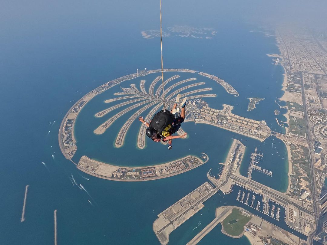 Nazriya Nazim Sky Diving Viral Image from Dubai 
