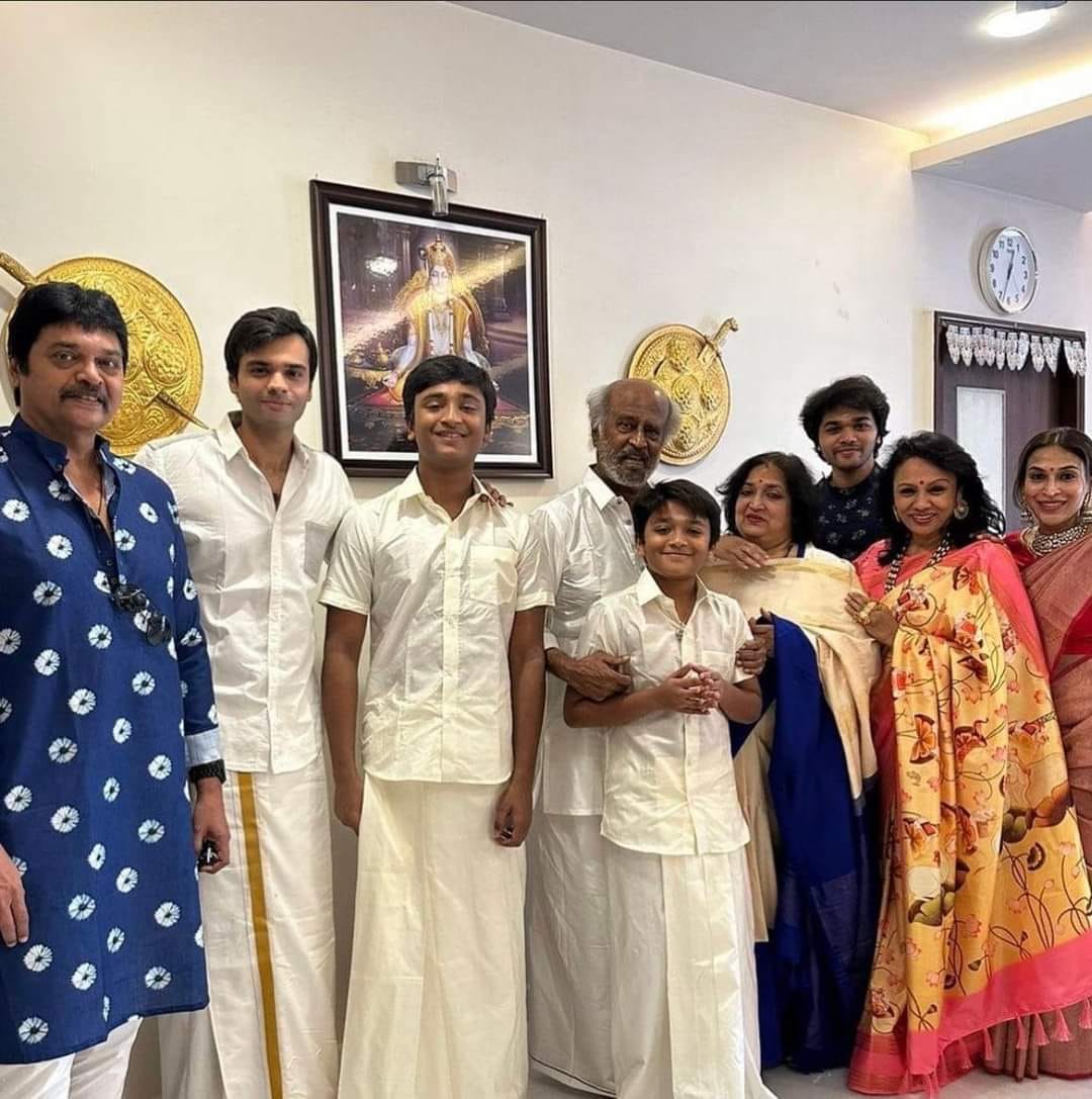 Super Star Rajinikanth Celebrate Diwali with His family