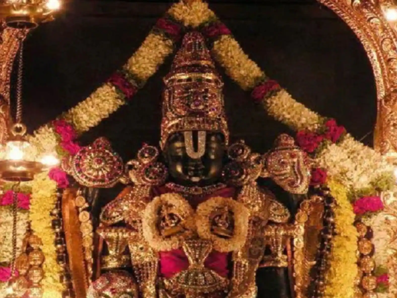 Tirupathi Elumalayan Temple receives 1200 crores RS from as tribute
