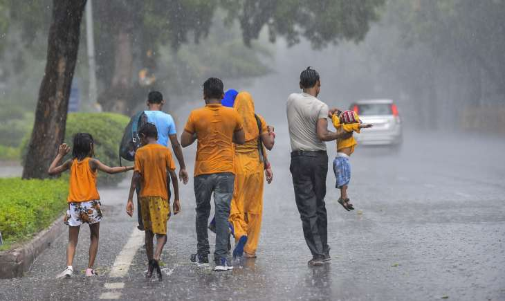 IMD Issues orange alert to Tamilnadu amid chance of heavy rain