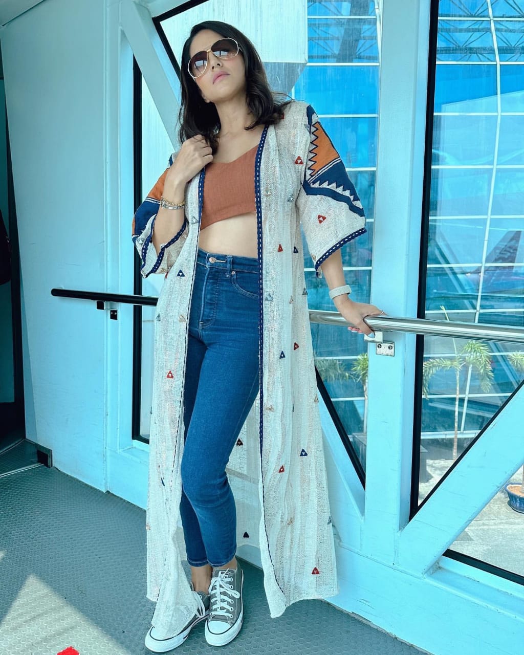 Sunny leone shared her latest photos from Mumbai 