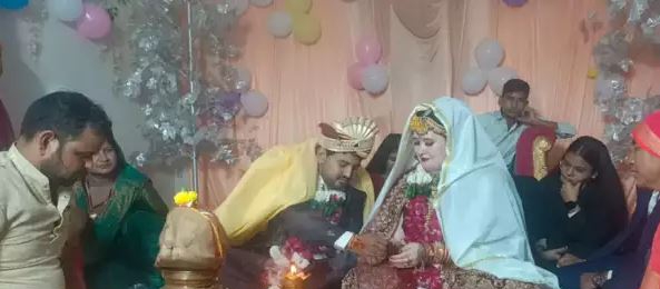 british woman marries indian youth in agra after meets in social media