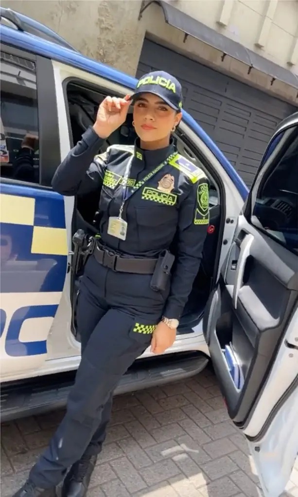meet Diana Ramirez Most beautiful cop in the world Colombia